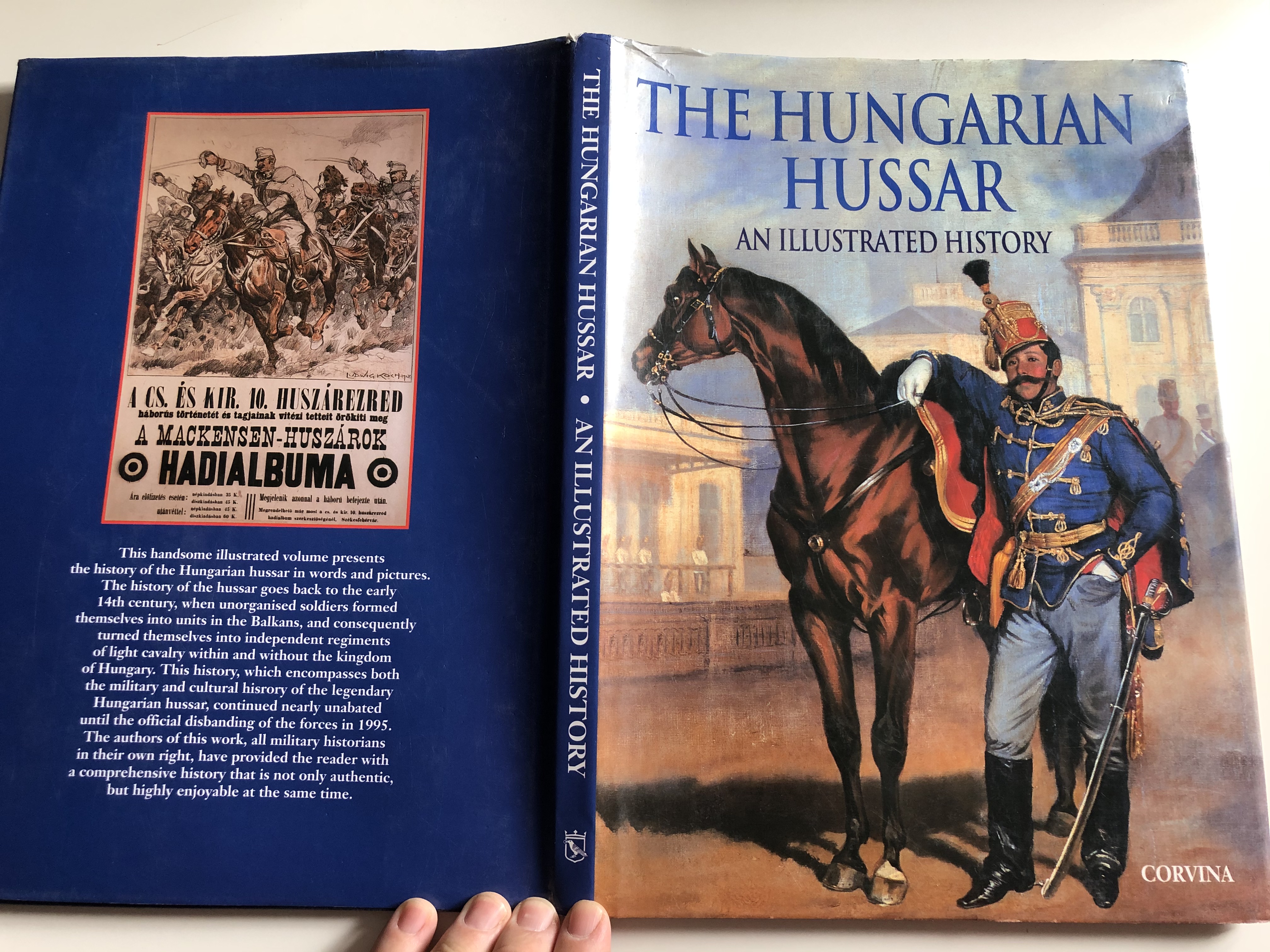 The Hungarian Hussar - An illustrated History  1.JPG